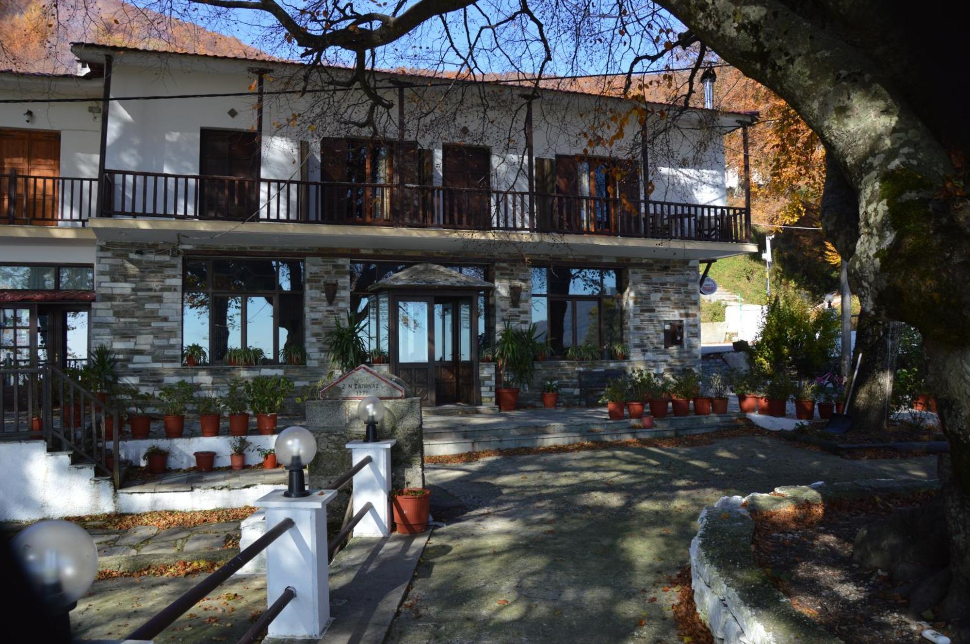 Hotel Hani Zisi Ханя Екстериор снимка
