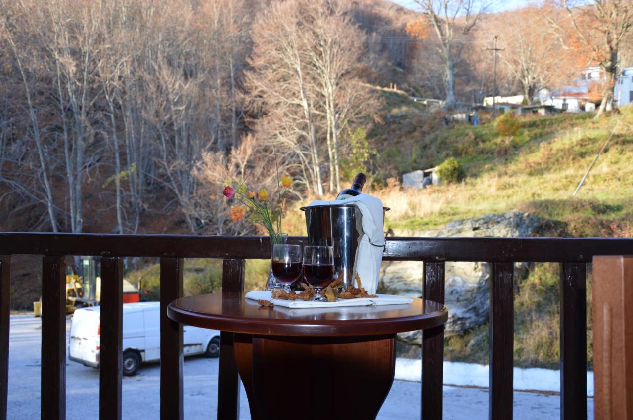 Hotel Hani Zisi Ханя Екстериор снимка